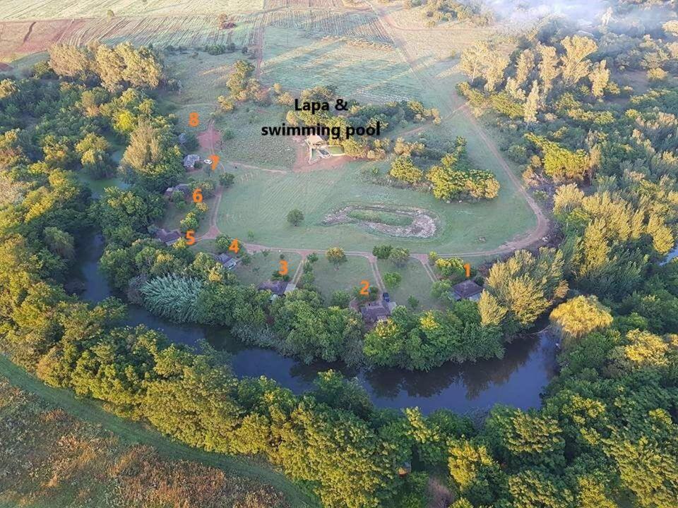 Little Swift Chalets Kophou Екстериор снимка