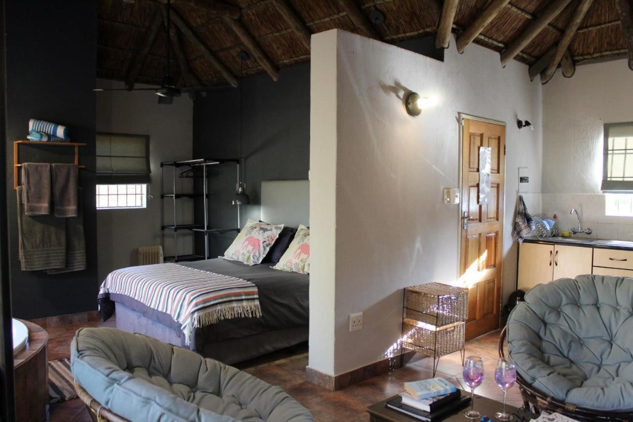 Little Swift Chalets Kophou Екстериор снимка